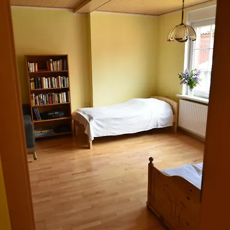 Kaiser Lothar Apartman *